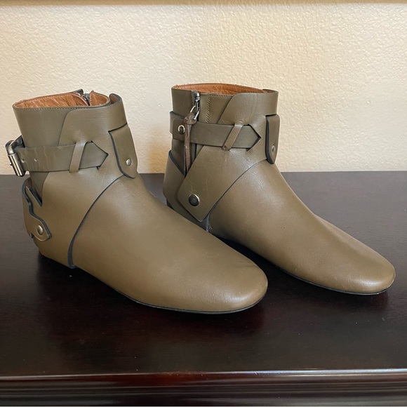 Authentic Isabel Marant Leather Booties - Picture 3 of 13